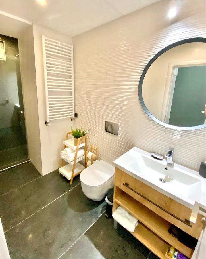 Moni Downtown Luxury Apartments Belgrado Esterno foto