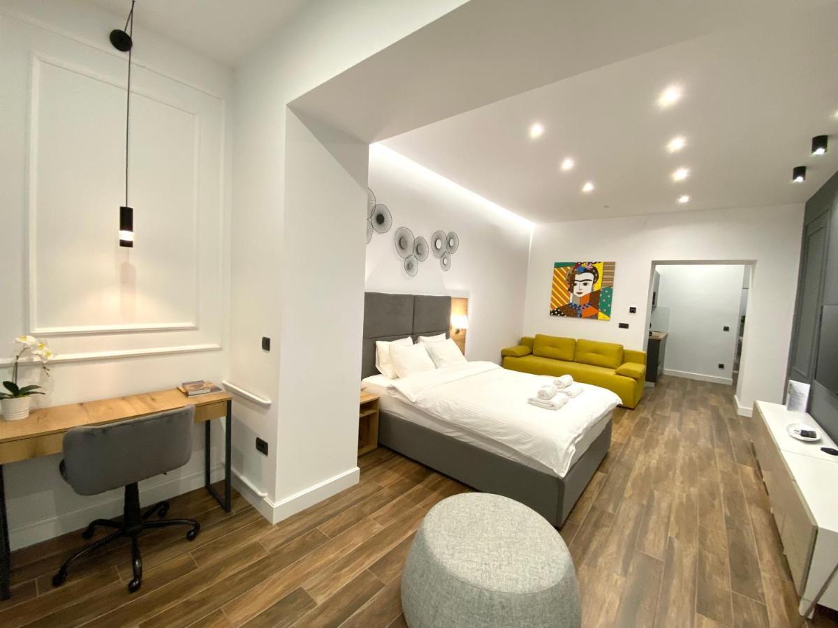 Moni Downtown Luxury Apartments Belgrado Esterno foto