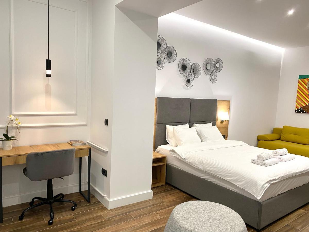Moni Downtown Luxury Apartments Belgrado Esterno foto