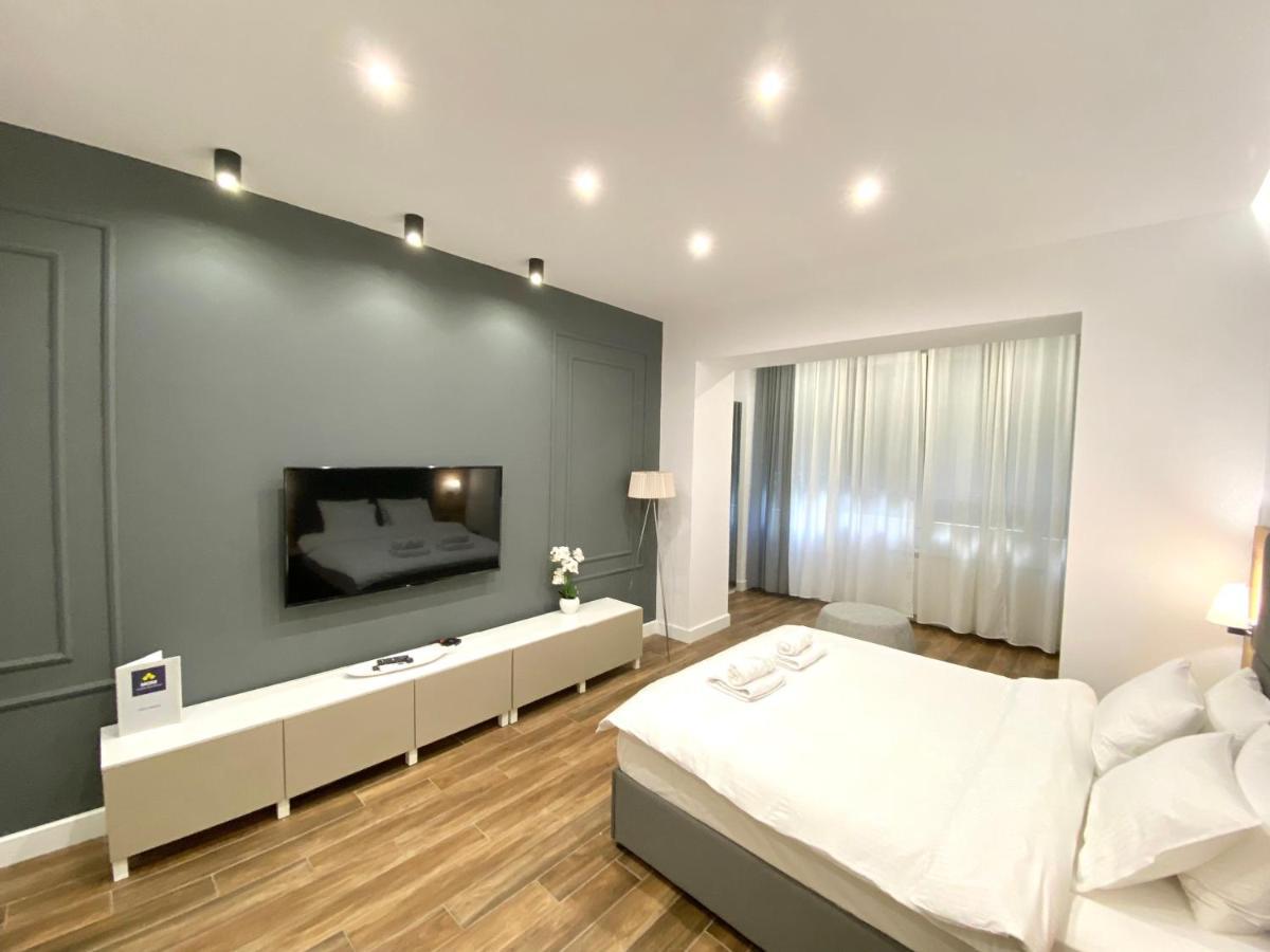 Moni Downtown Luxury Apartments Belgrado Esterno foto